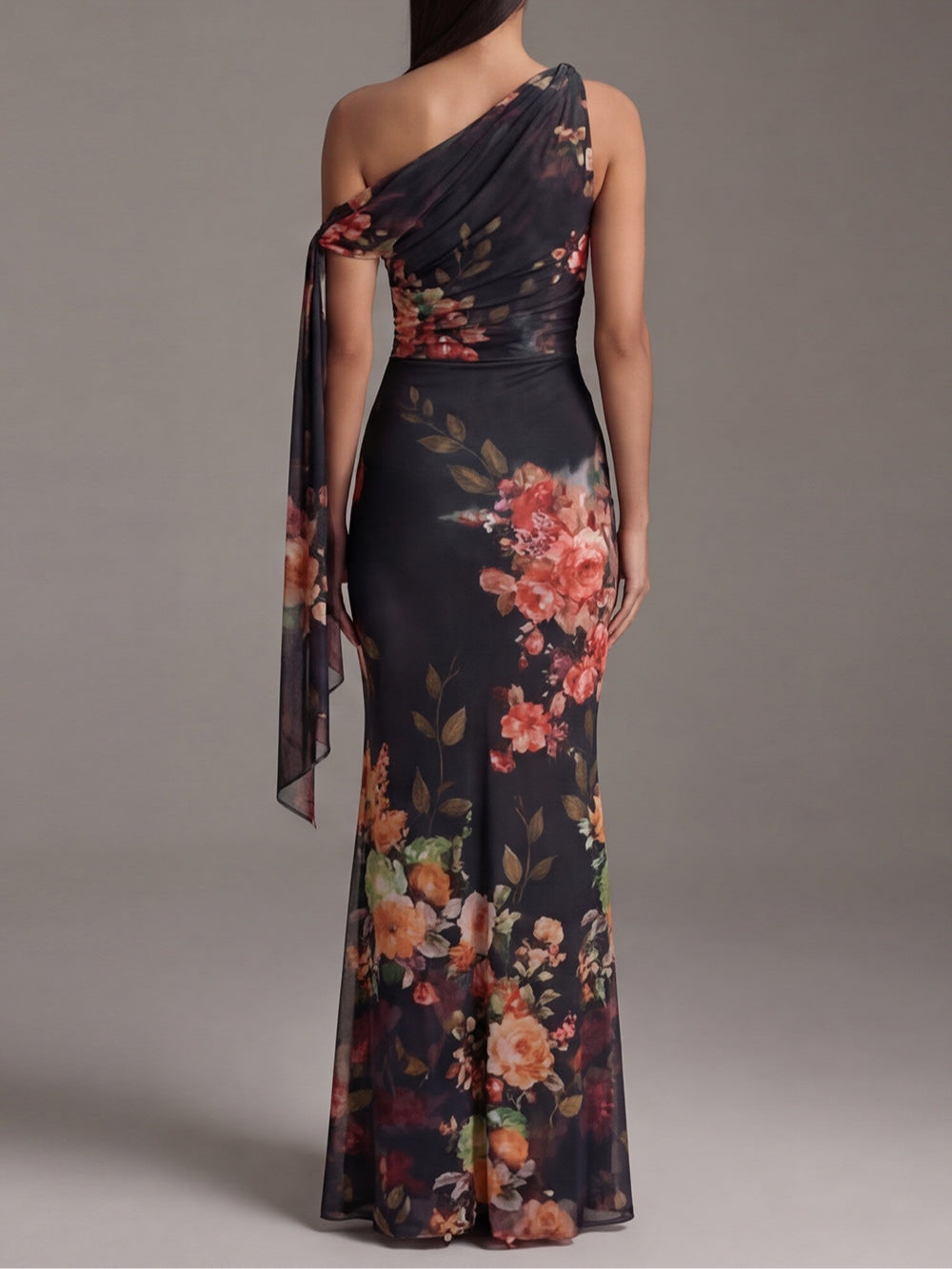Cristina · Vestido Maxi de Gasa con Escote Asimétrico