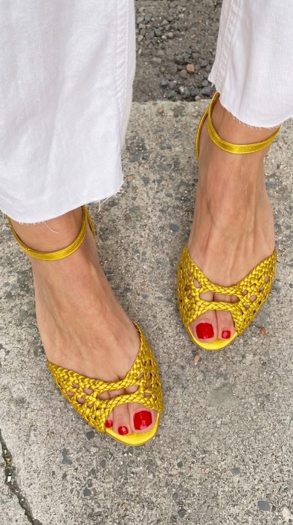Isadora · Sandalias Trenzadas Doradas