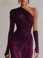 Rosalía | Vestido largo violeta de un solo hombro”