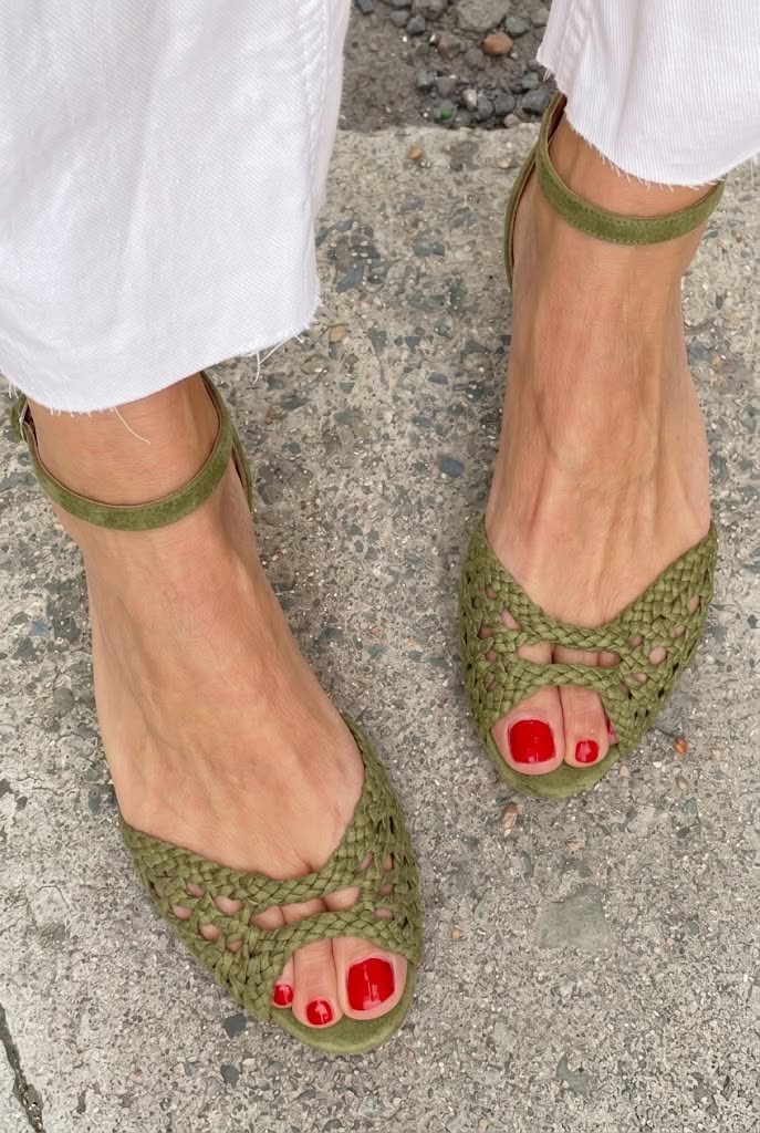 Isadora · Sandalias Trenzadas Doradas