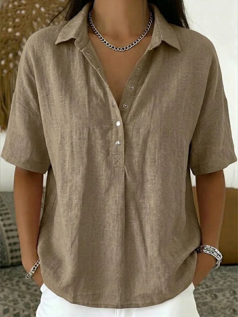 Carlota blusa elegante con botones caqui