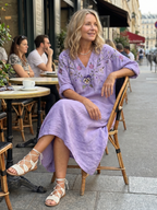 Tamara · Vestido Midi Holgado con Bordado Floral y Bolsillos