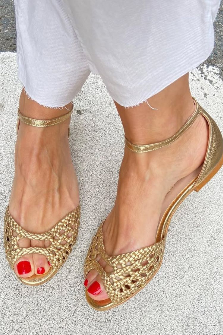 Isadora · Sandalias Trenzadas Doradas