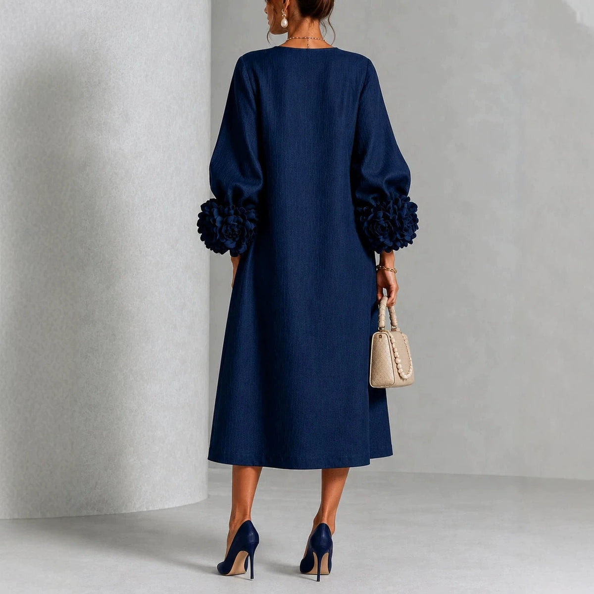 Rosario · Vestido Midi Floral con Puños Bordados