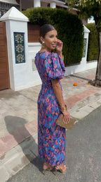 Lily | Vestido Colorido con Mangas Plisadas