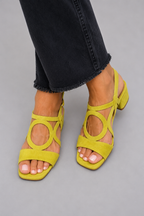 Valentina · Sandalias Vibrantes de Verano