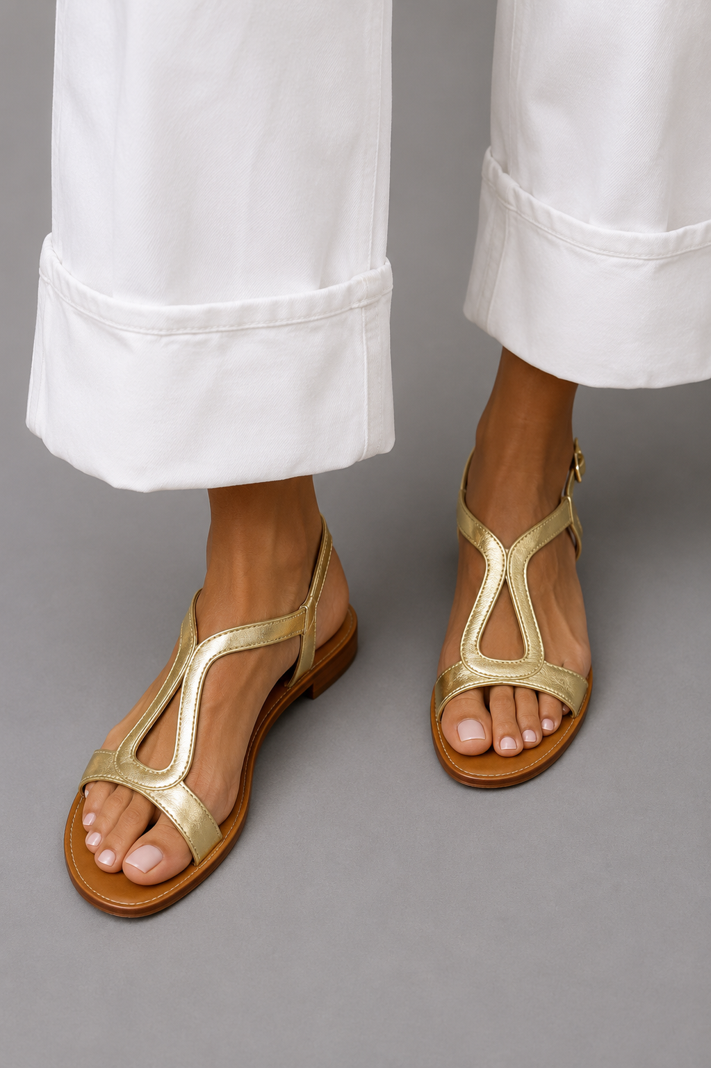 Ludovica · Sandalias de Tiras Doradas de Verano