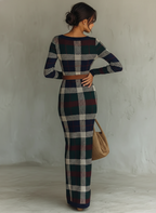 Elena · Vestido Maxi Punto Cuadros con Cinturón