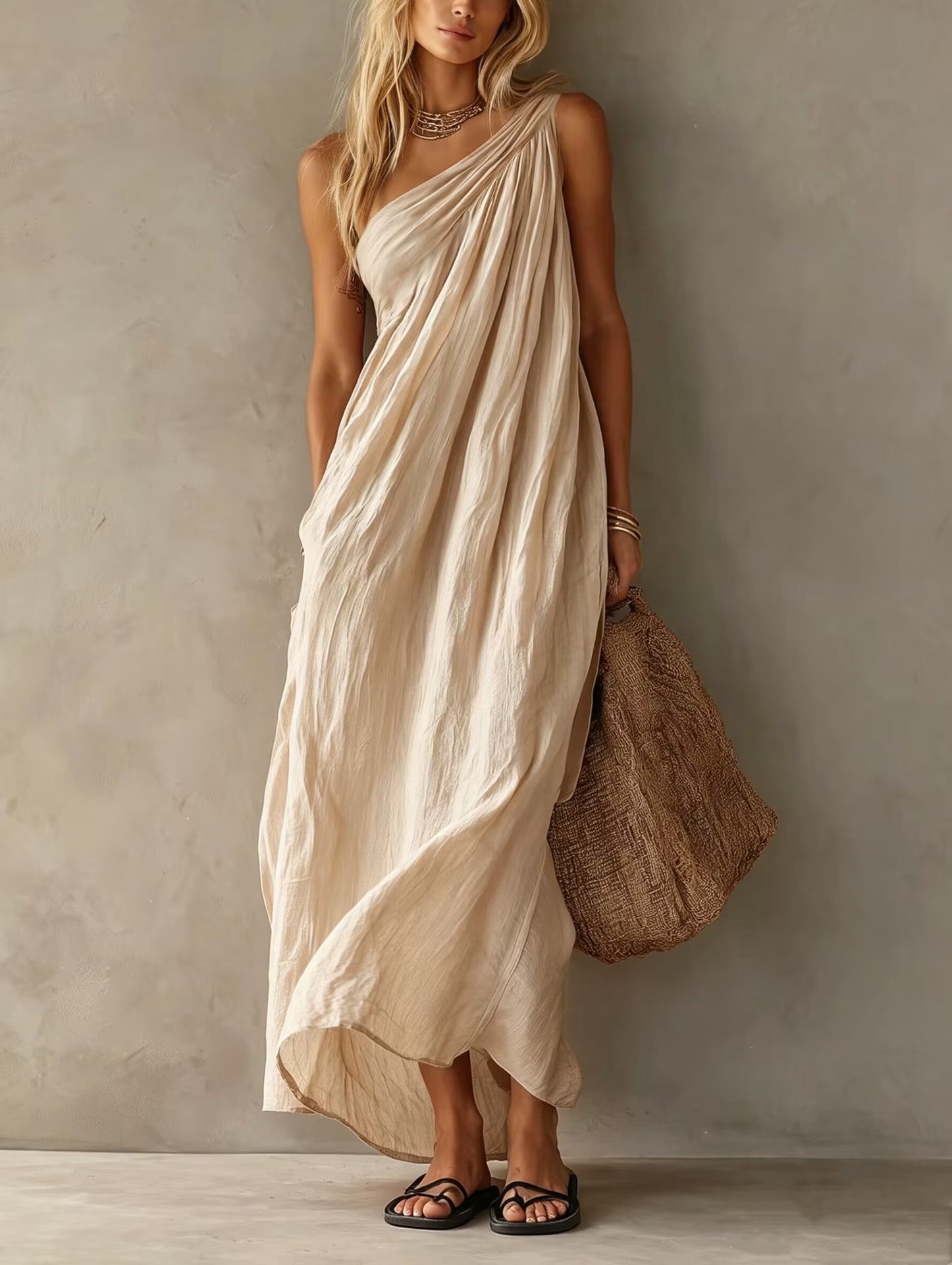 Aitana · Vestido Maxi Asimétrico Fruncido