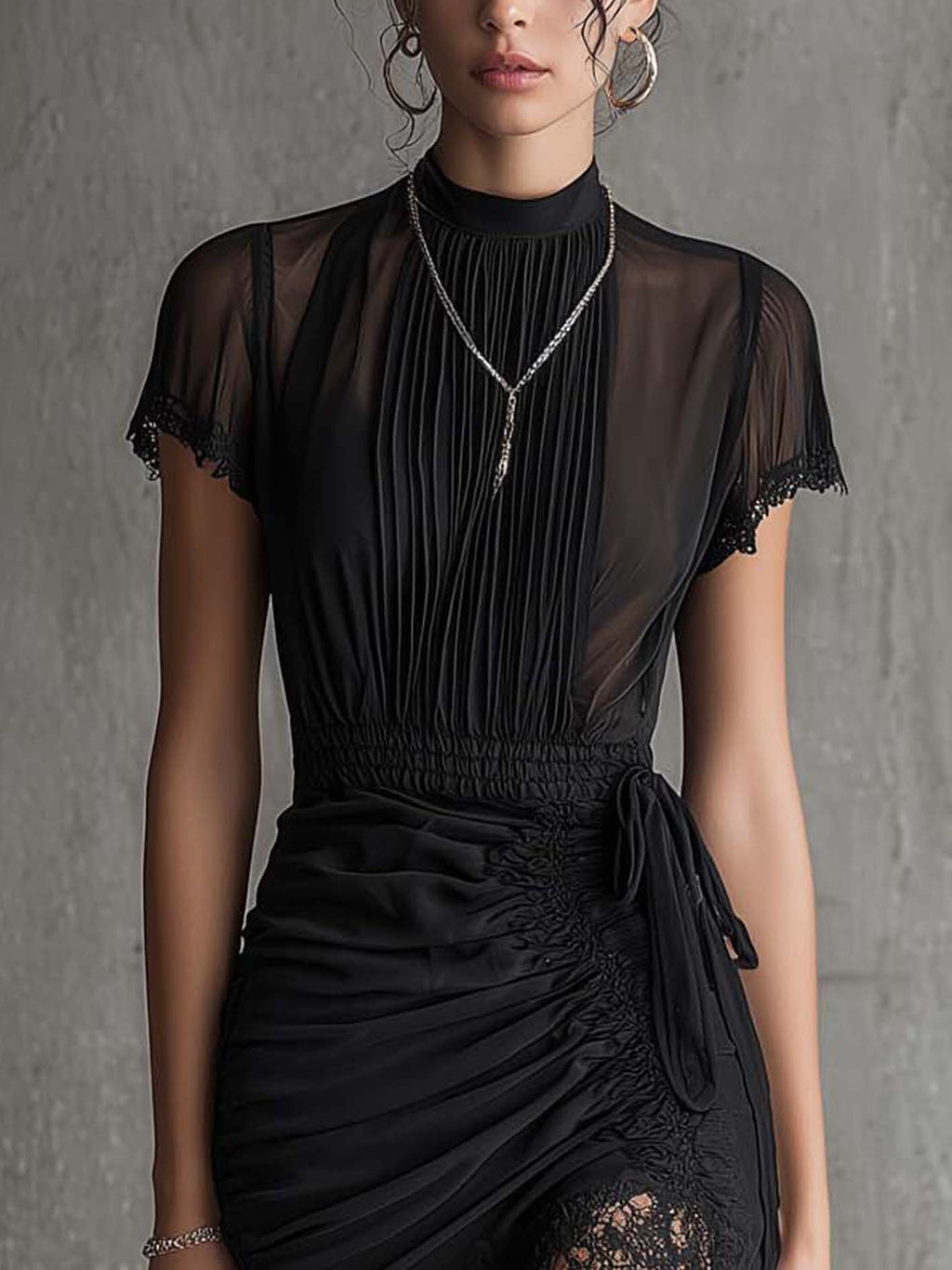 Julieta · Vestido Mini de Gasa con Ribete de Encaje