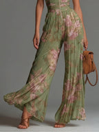 Mono Chiffon Verde Floral con Escote Halter y Pernera Ancha