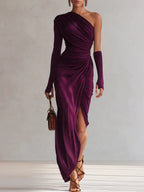 Rosalía | Vestido largo violeta de un solo hombro”