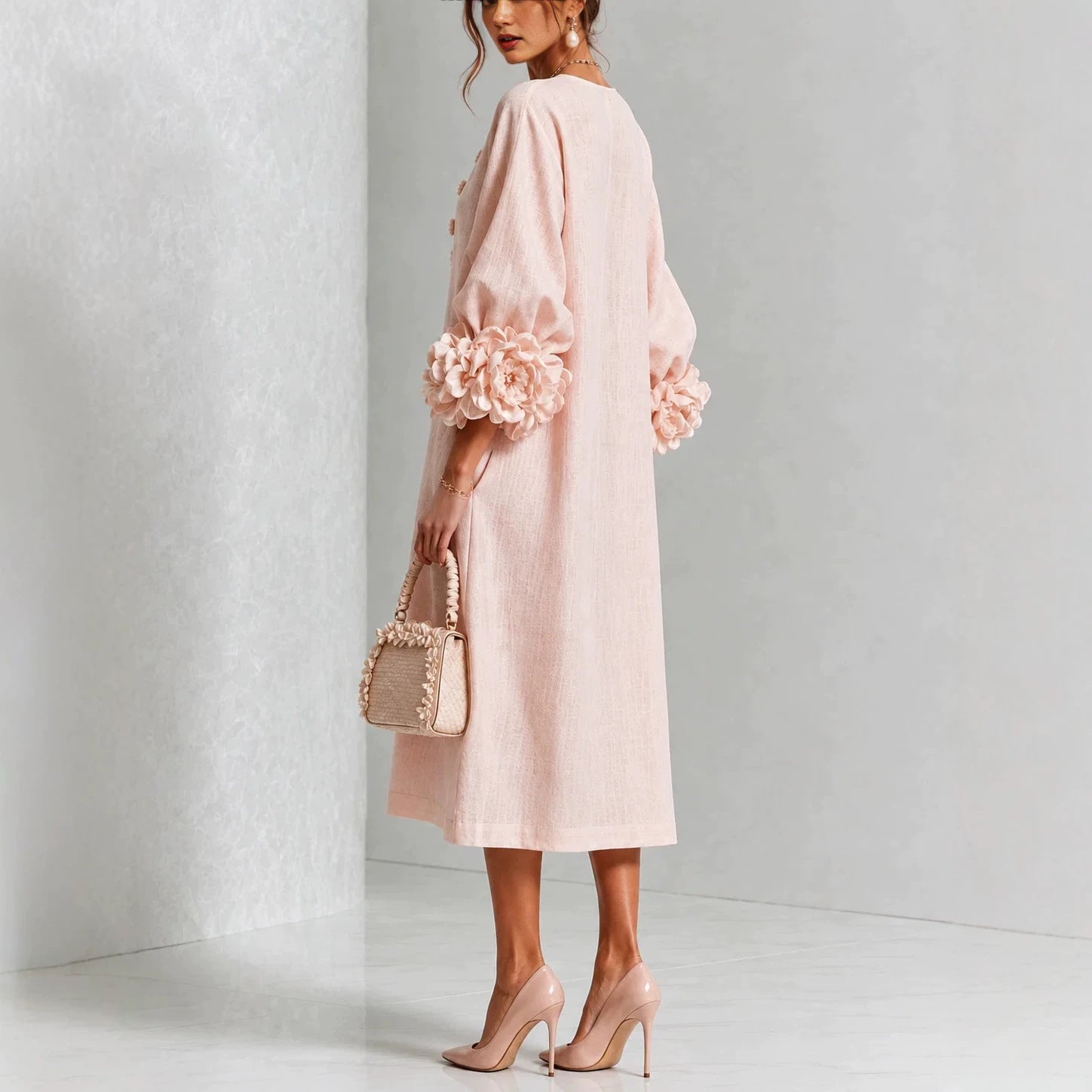 Rosario · Vestido Midi Floral con Puños Bordados