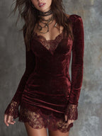 Bri|Vestido mini de terciopelo rojo con encaje