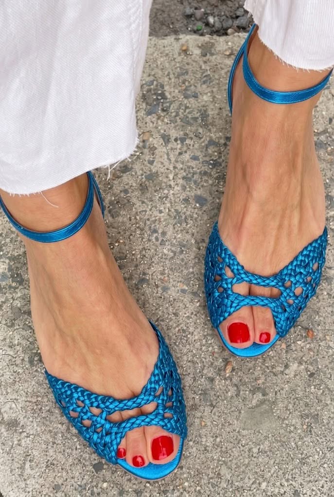 Isadora · Sandalias Trenzadas Doradas