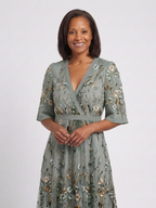 Elodie · Vestido Largo Floral con Escote en V